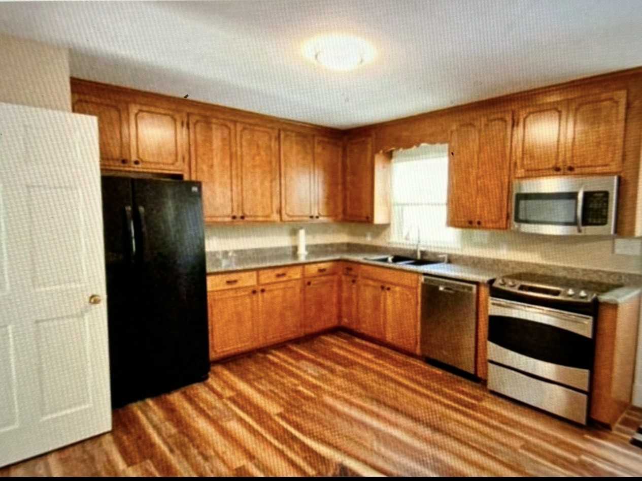 655 Ridgemont Rd #NA - Photo 5 of 26
