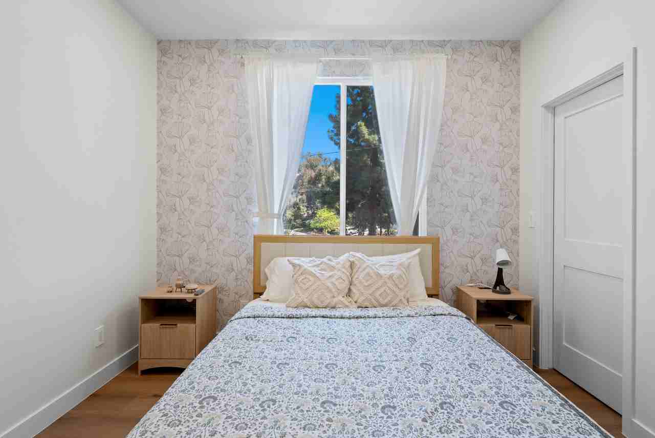 1075 Garfield Ave #NA - Photo 5 of 31