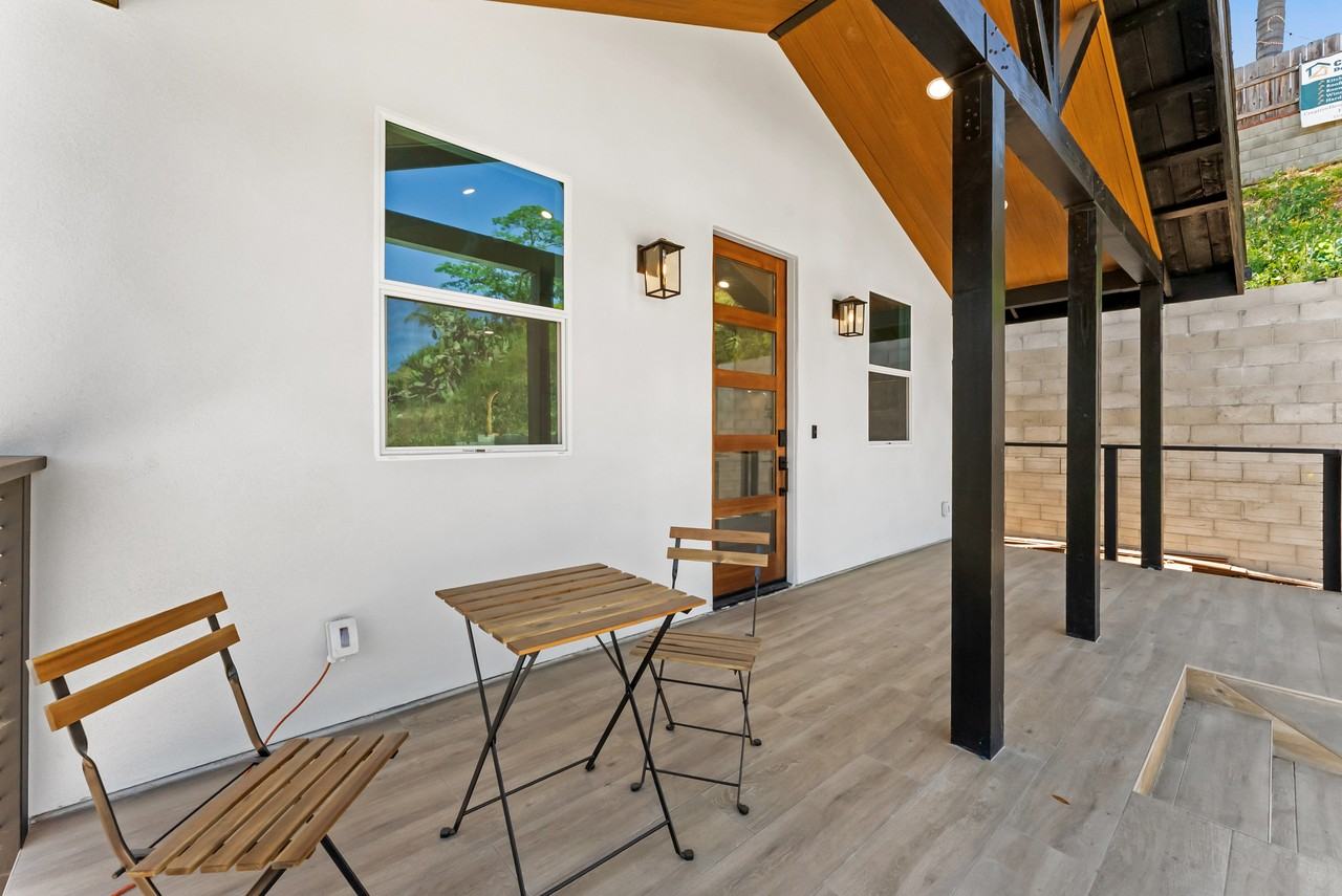 1075 Garfield Ave #NA - Photo 7 of 31