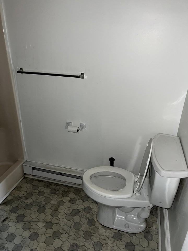 2000 Grace St #2 - Photo 6 of 11