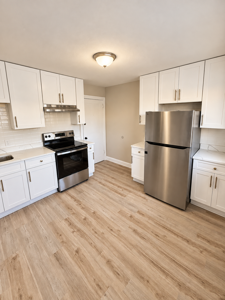 110 Railroad Ave #8 - Photo 3 of 8