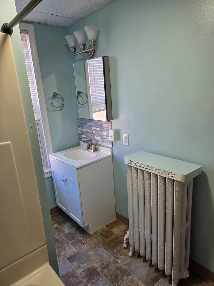 311 Market St #B - Photo 5 of 18