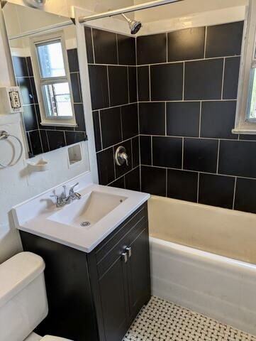 504 3rd St #3 - Photo 2 of 16