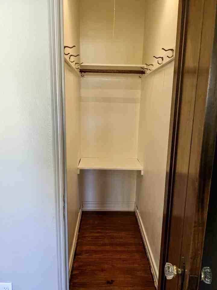 504 3rd St #3 - Photo 5 of 16