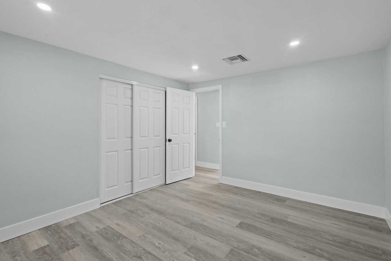 1682 Wilmar Avenue - Photo 6 of 32