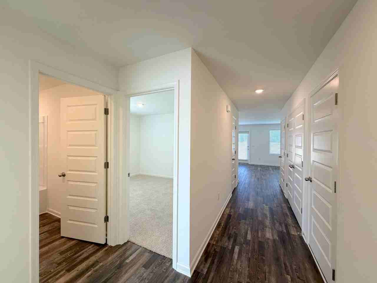 2025 Ogletree Place - Photo 3 of 33
