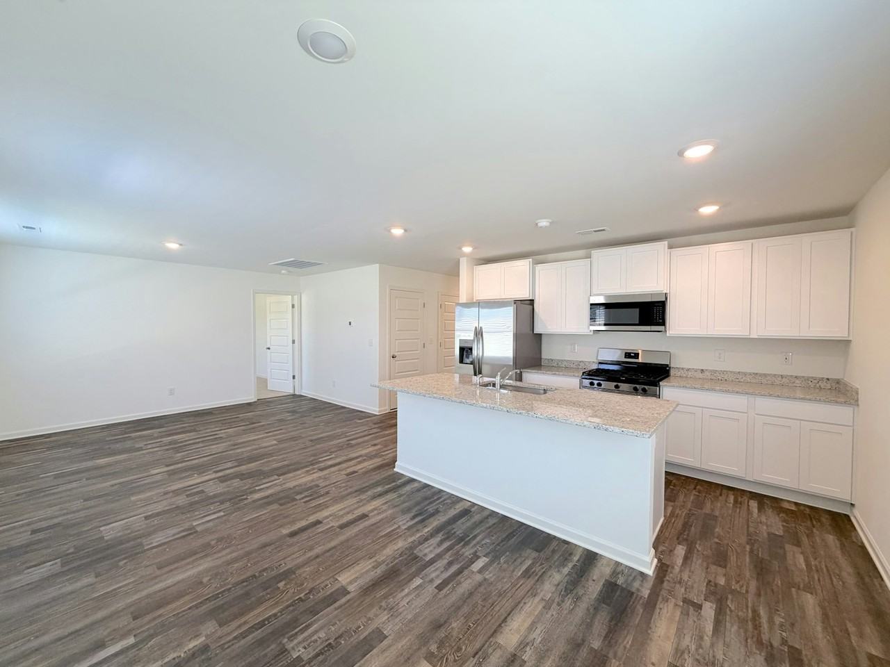 2025 Ogletree Place - Photo 7 of 33