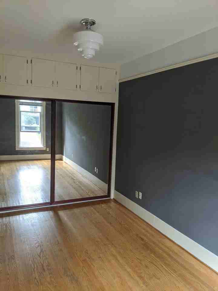 2848 SW Adams Street - Photo 5 of 9