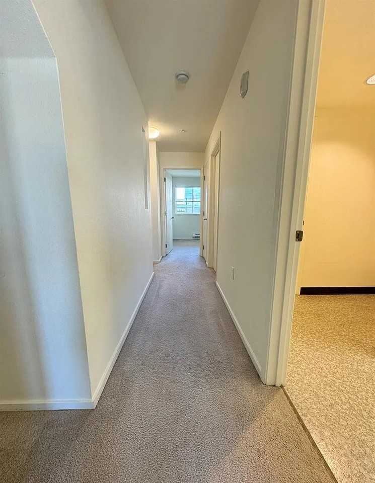 1740 Bancroft Avenue - Photo 2 of 8