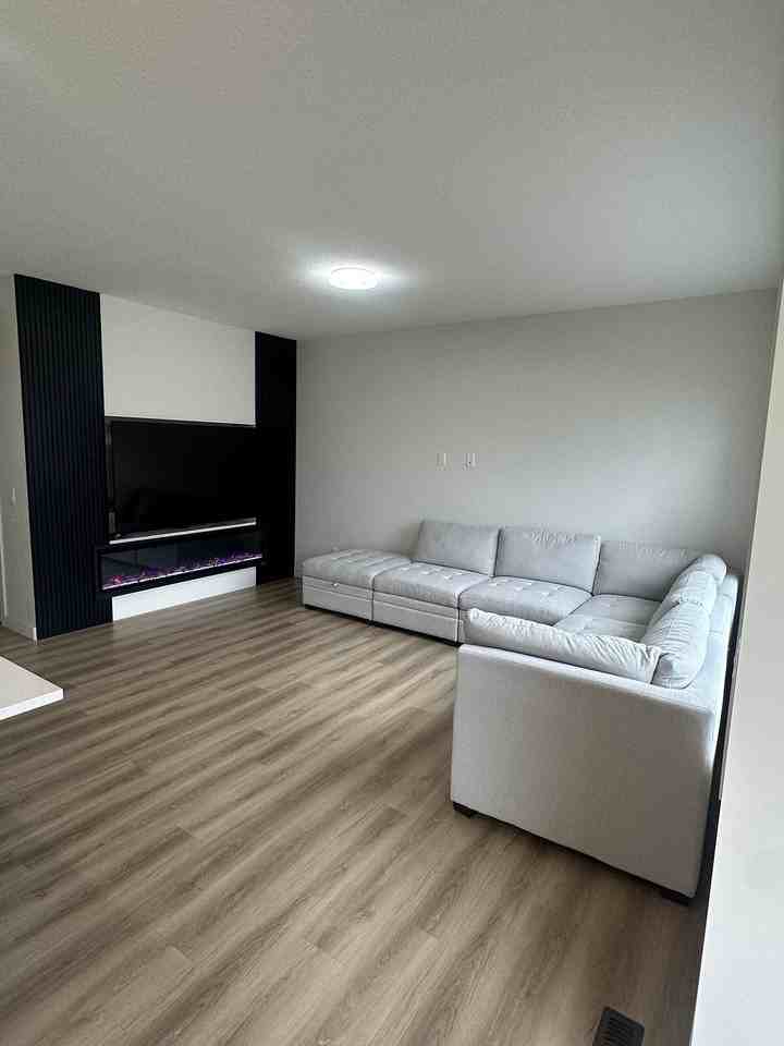 63 Belvedere Green Se - Photo 5 of 32