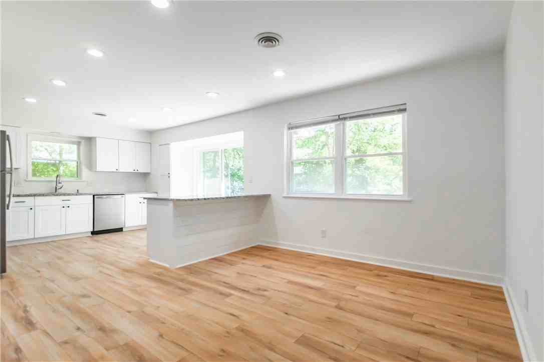 2332 S Clover Dr - Photo 7 of 21
