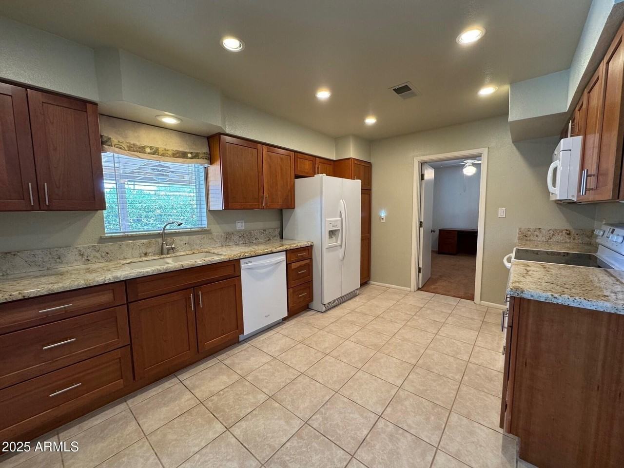 3625 E Garden Dr - Photo 2 of 34