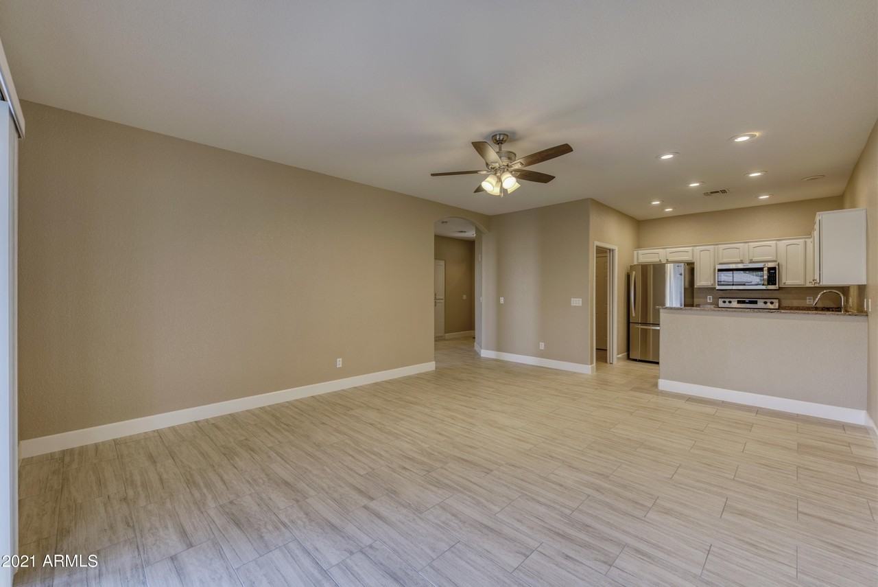 2101 S Yellow Wood #4 - Photo 5 of 29