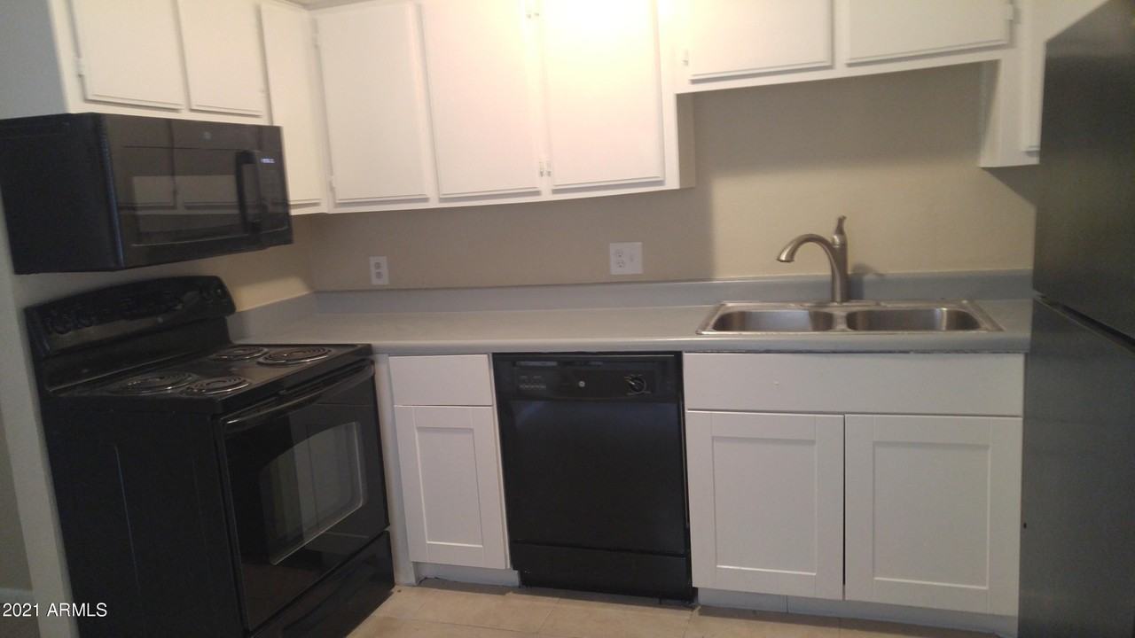 2808 E Le Marche Ave #103 - Photo 5 of 27