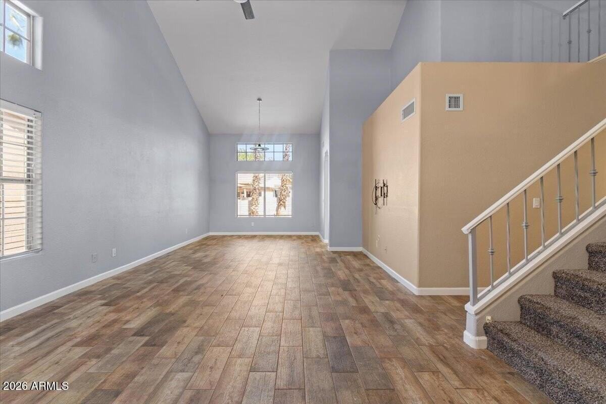 3260 S Laguna Dr - Photo 4 of 49