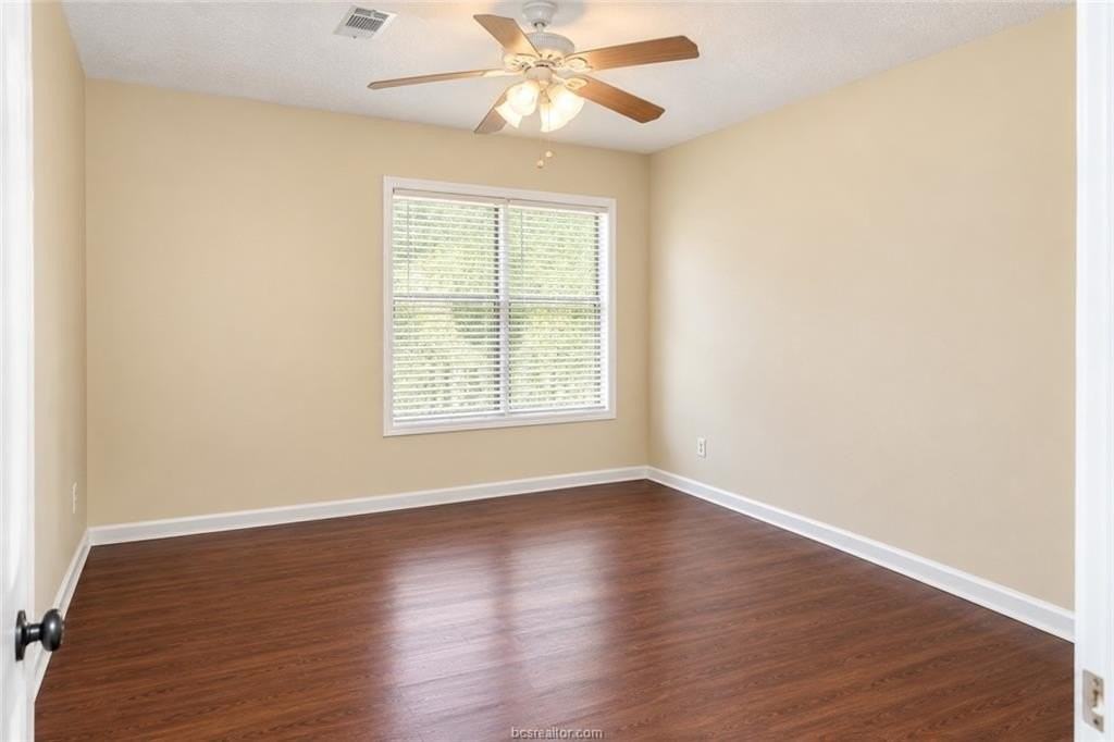 405 Live Oak St #A - Photo 3 of 9