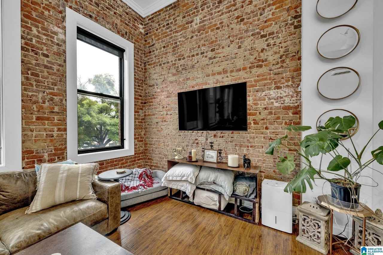 2112 Morris Ave #202 - Photo 4 of 26
