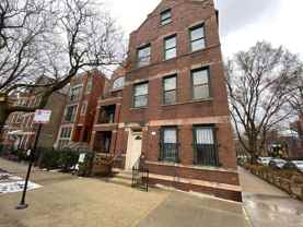2301 N Leavitt St #2F - Photo 1 of 1