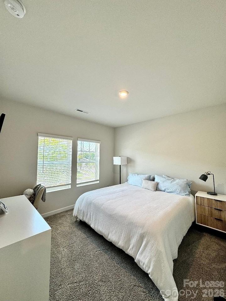 7221 Bryce Ave - Photo 3 of 13