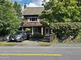 featured image of 3206 Guilderland Ave #1