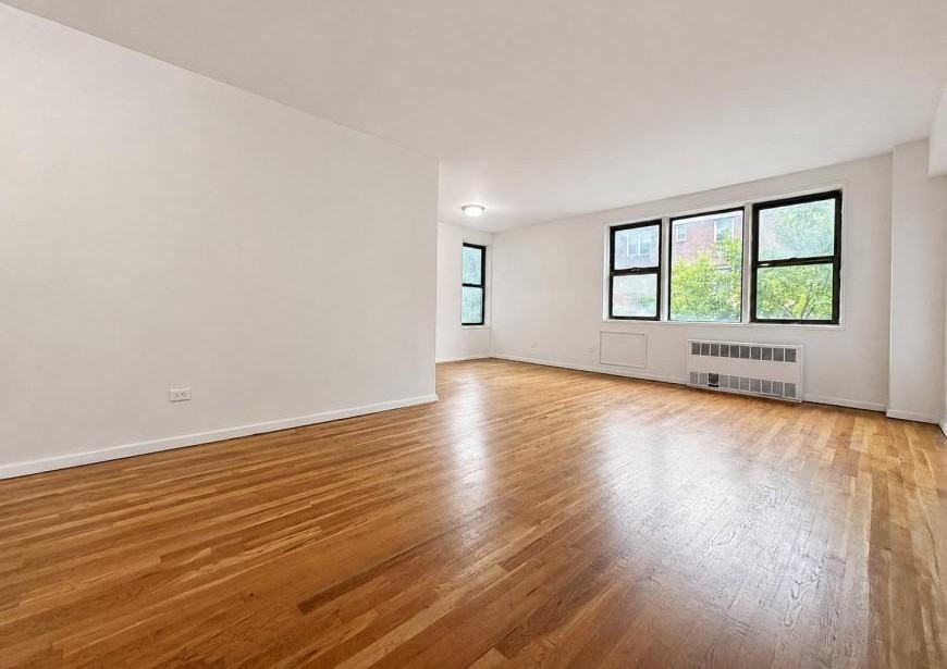 6645 Broadway - Photo 2 of 10