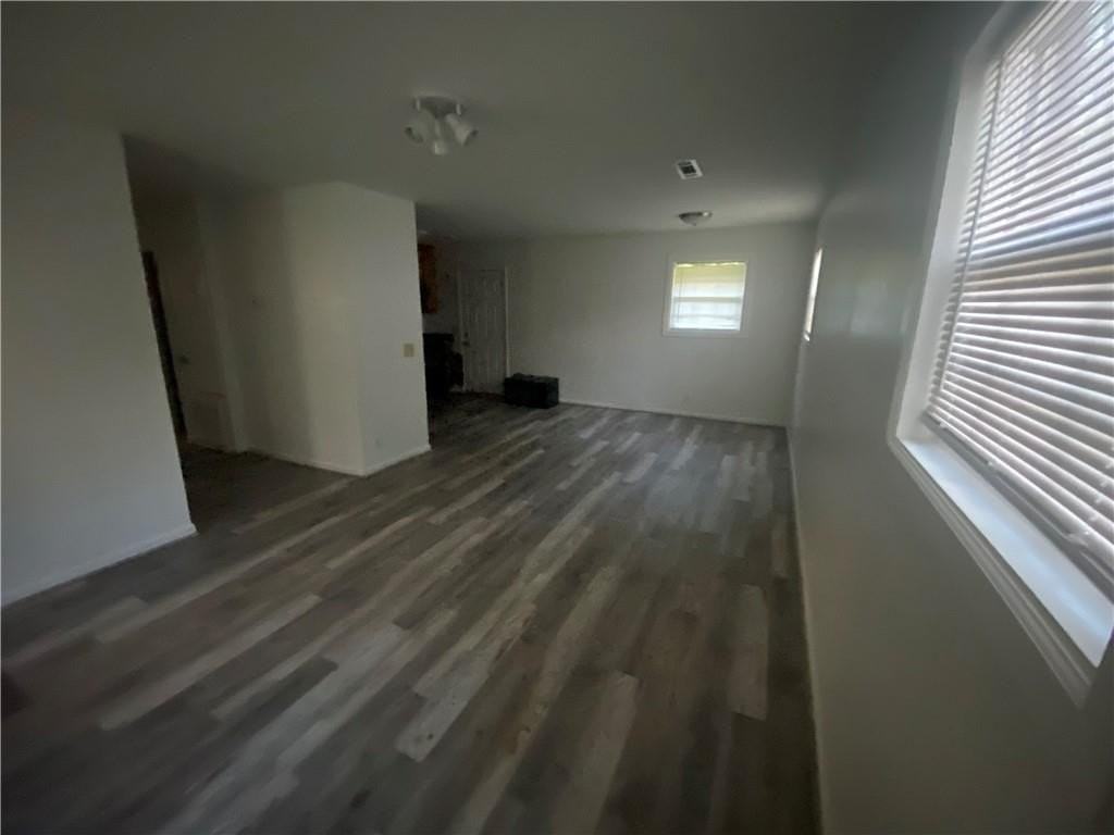 1731 River St Ne - Photo 3 of 10