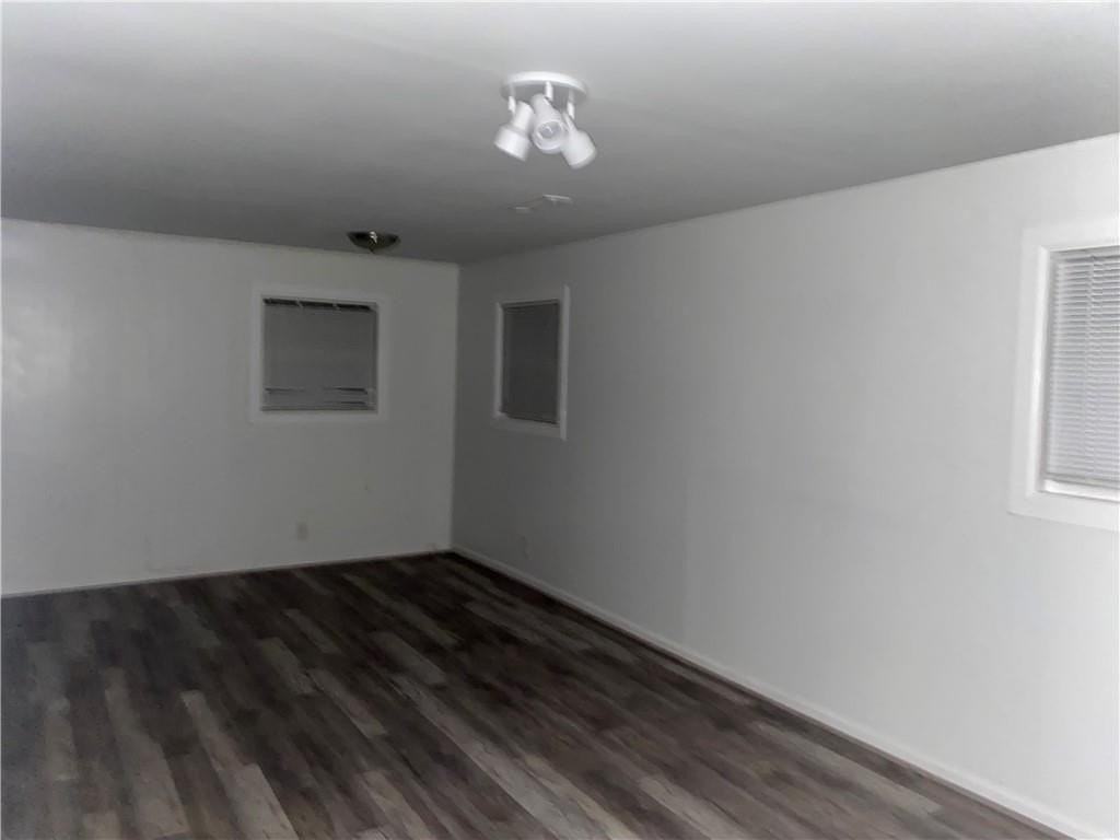 1731 River St Ne - Photo 4 of 10