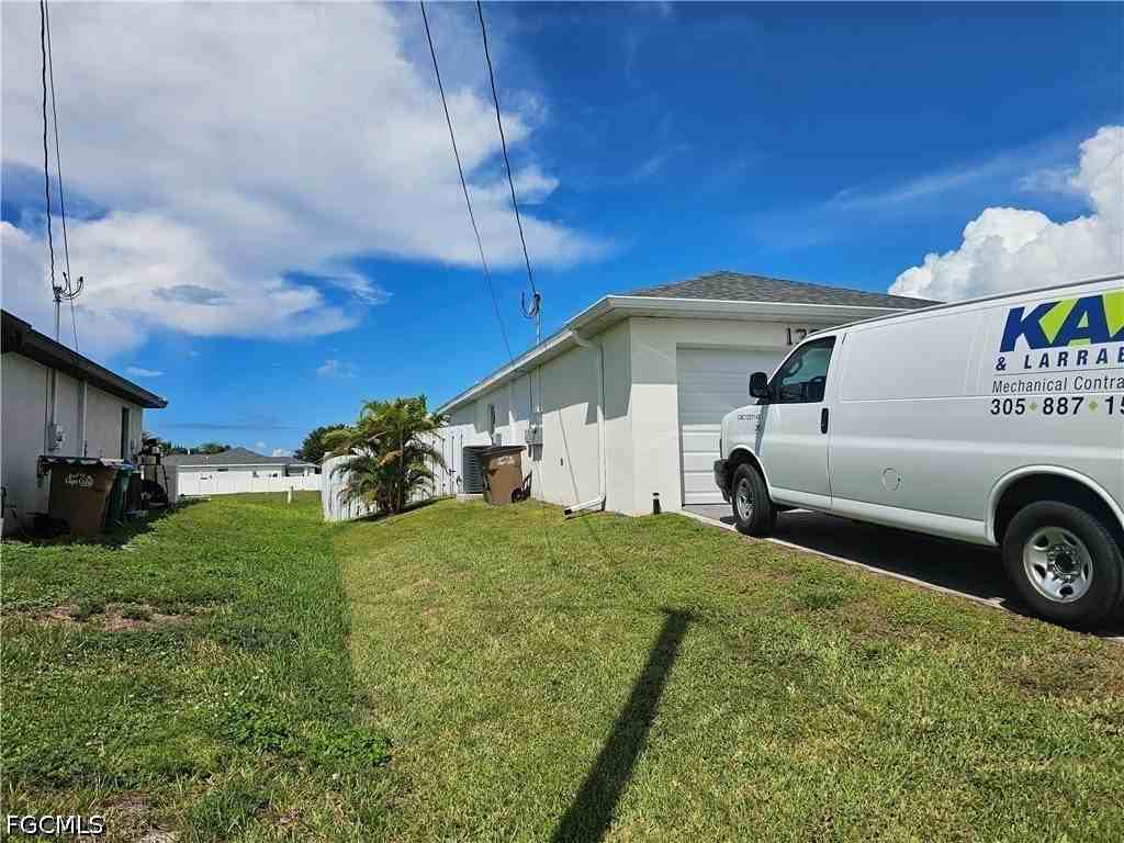 1326 Nw 10th Ave - Photo 4 of 33