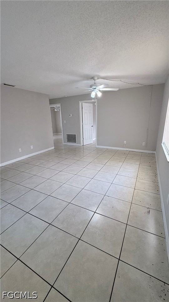 5537 10th Ave - Photo 3 of 10
