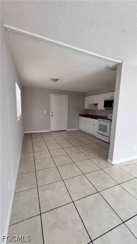 5537 10th Ave - Photo 6 of 10