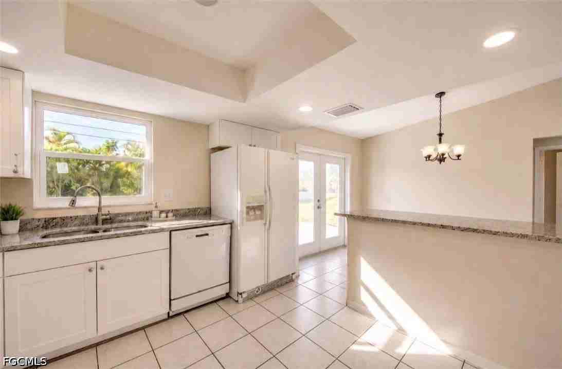 528 Sw 25th Ter - Photo 3 of 7
