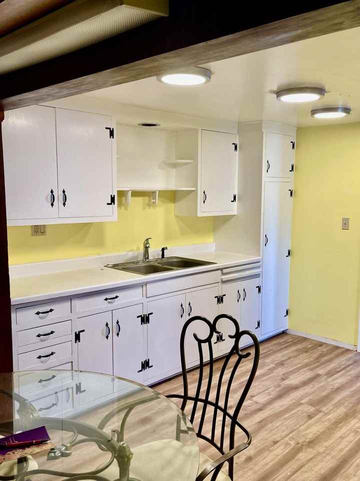2080 Inyo St - Photo 5 of 12