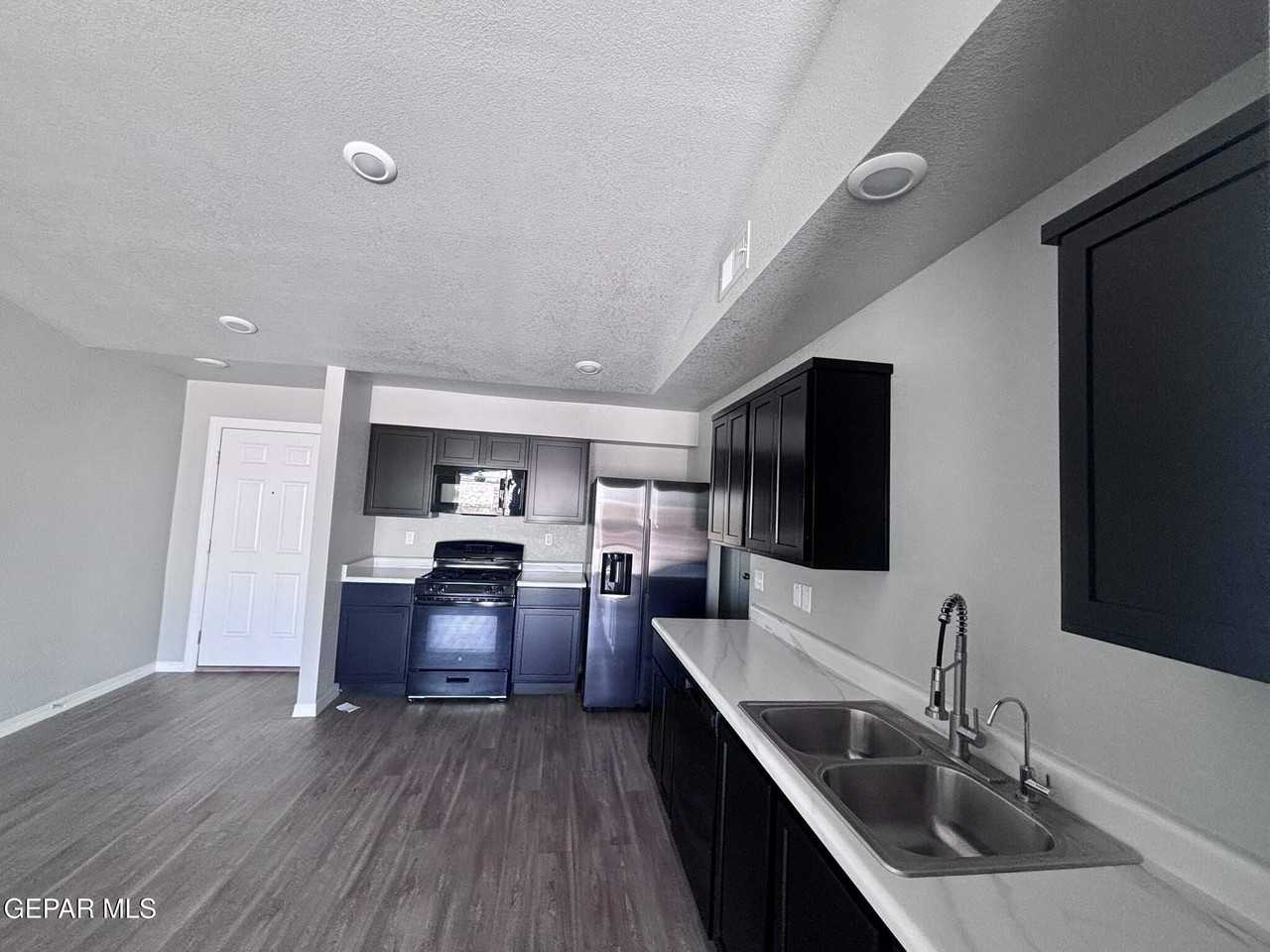 14433 Sabio Dr - Photo 3 of 14