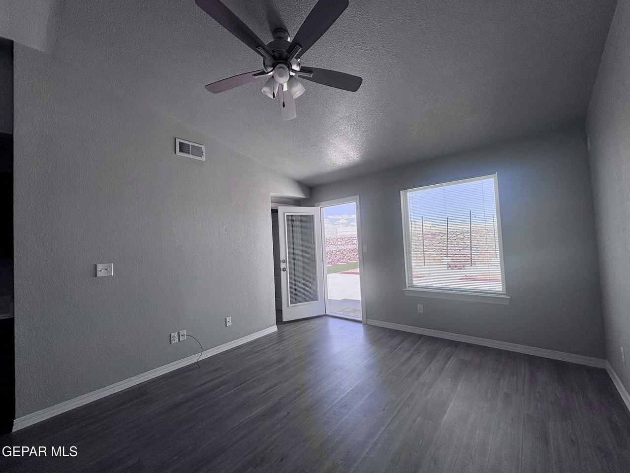 14433 Sabio Dr - Photo 5 of 14