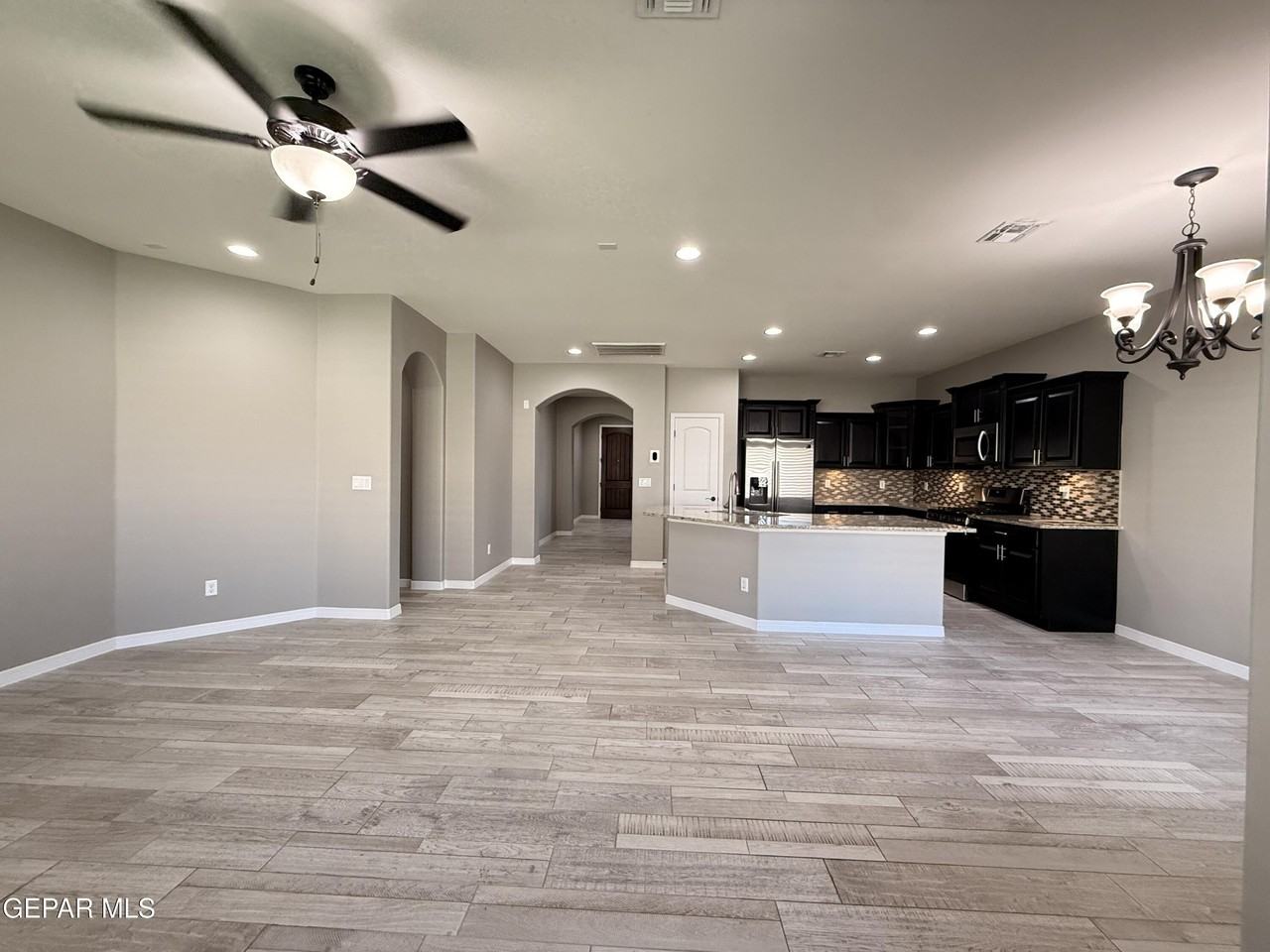 12125 Chapel Hill Rd - Photo 2 of 38