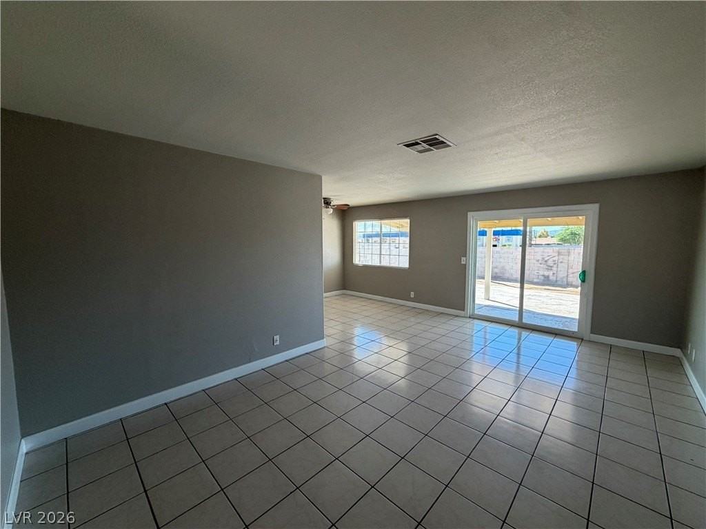 4913 Danbrook Ct - Photo 3 of 41