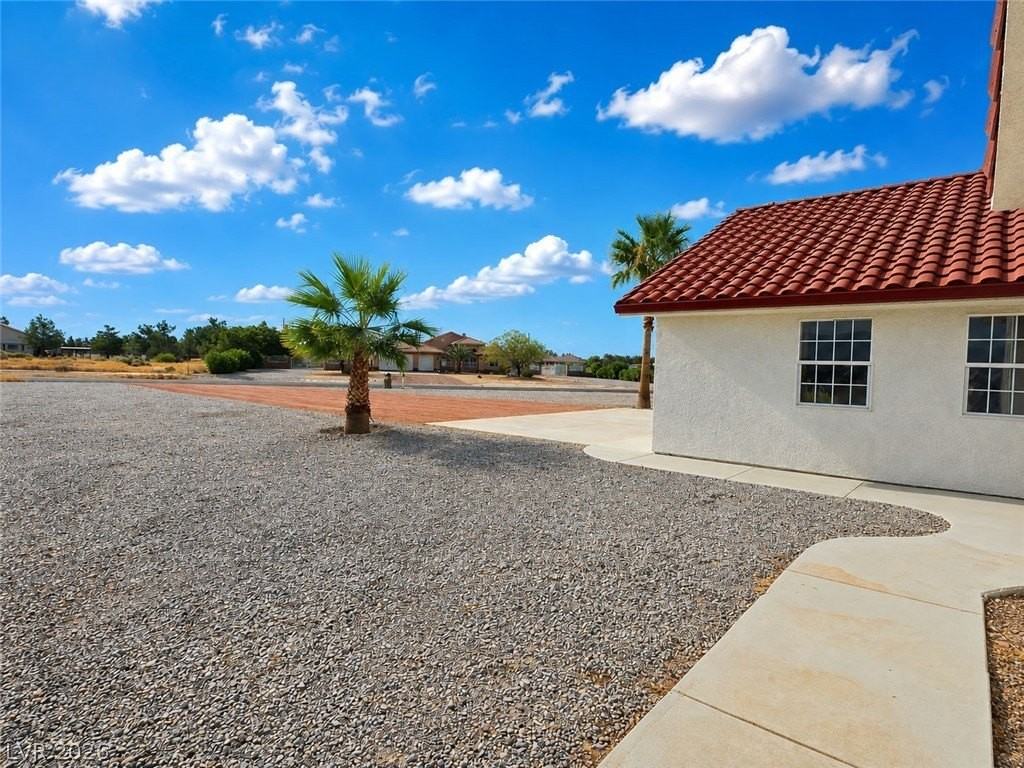 2060 River Plate Dr - Photo 6 of 50
