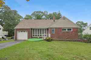featured image of 21 Aspen Rd