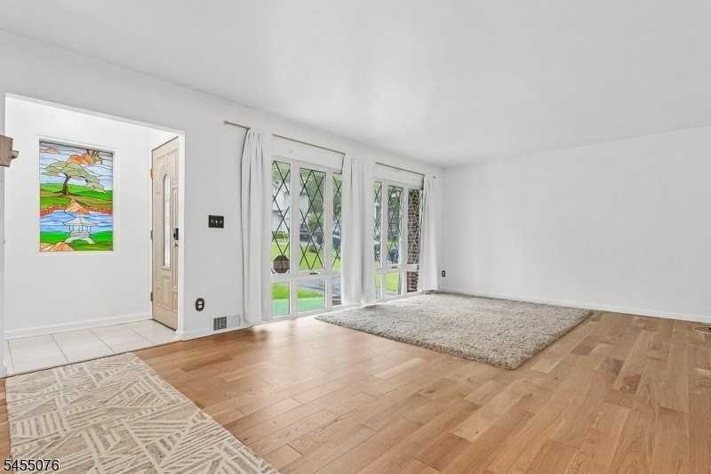 21 Aspen Rd - Photo 5 of 32