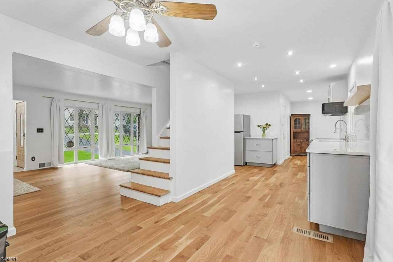 21 Aspen Rd - Photo 6 of 32