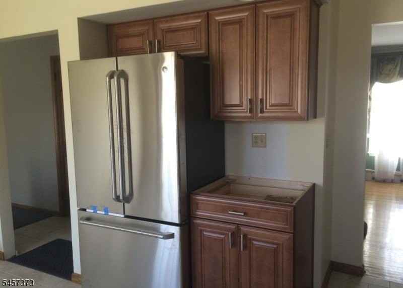 10 Lauren Ct - Photo 5 of 16