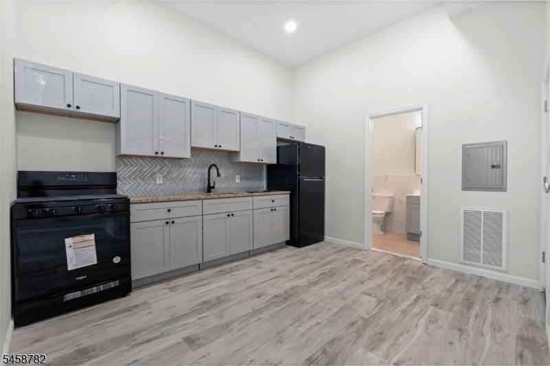 90 Broadway #2 - Photo 3 of 5