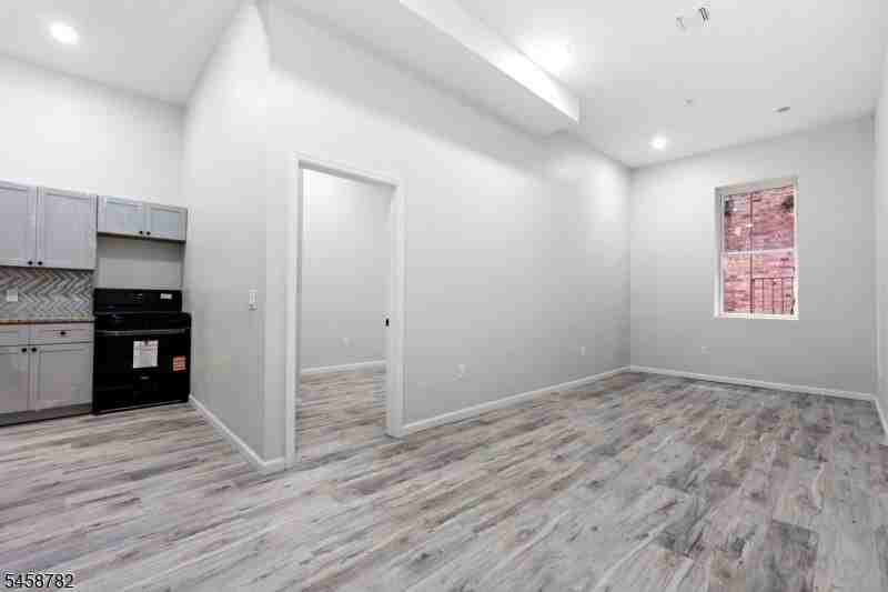90 Broadway #2 - Photo 4 of 5