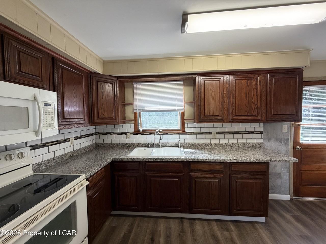 63 Nicholson St - Photo 2 of 8