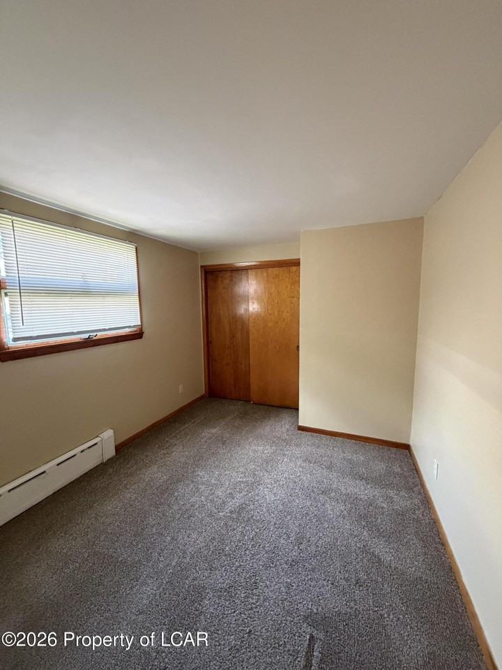 63 Nicholson St - Photo 6 of 8