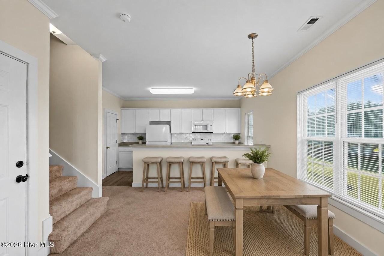 220 Twin Oaks Dr #A - Photo 4 of 18