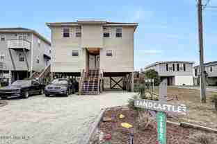 3802 Island Dr - Photo 1 of 1
