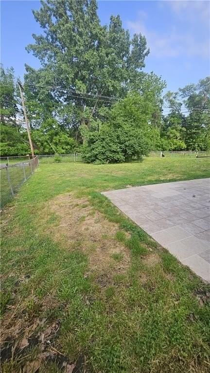 13323 Donnelly Ave - Photo 4 of 20