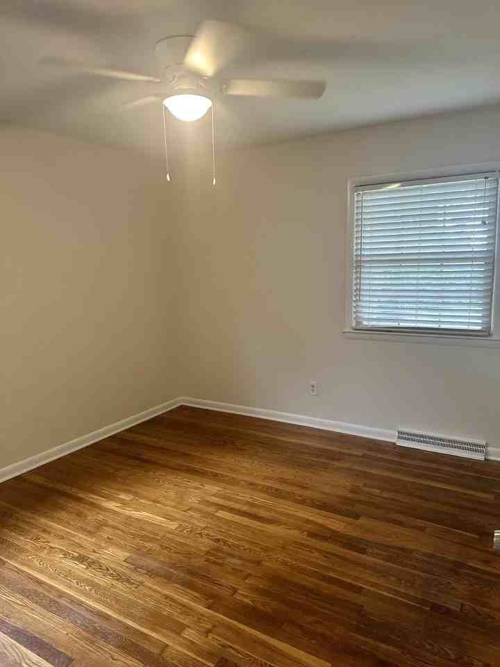 2908 Argyle Dr - Photo 5 of 7