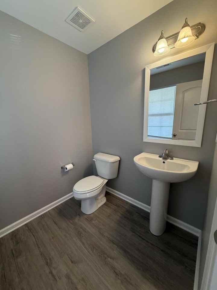 2460B Feathersound Way - Photo 5 of 50